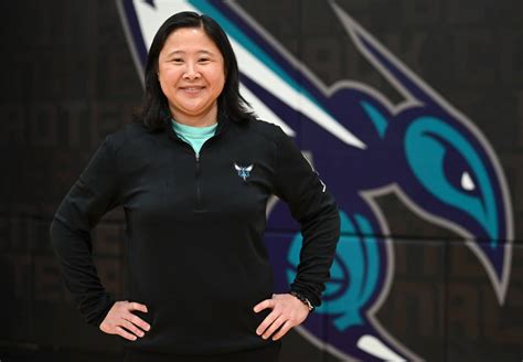 nina hsieh|Athletic trainer Nina Hsieh has her hands full with。